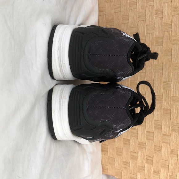 Casual adidas shoes - Picture 4 of 7